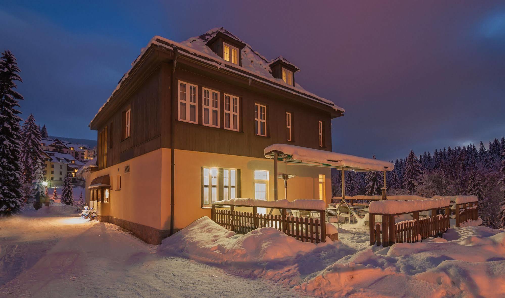 Lyzarska Bouda Domovina Hotell Špindlerŭv Mlýn Exteriör bild
